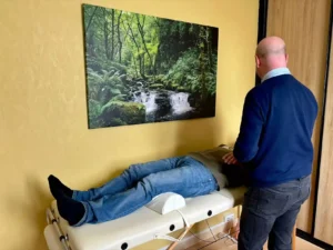 testing neuro-musculaire en séance de Métakinébiologie à Ermont